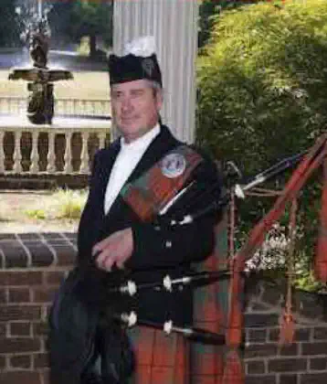 Bagpiper